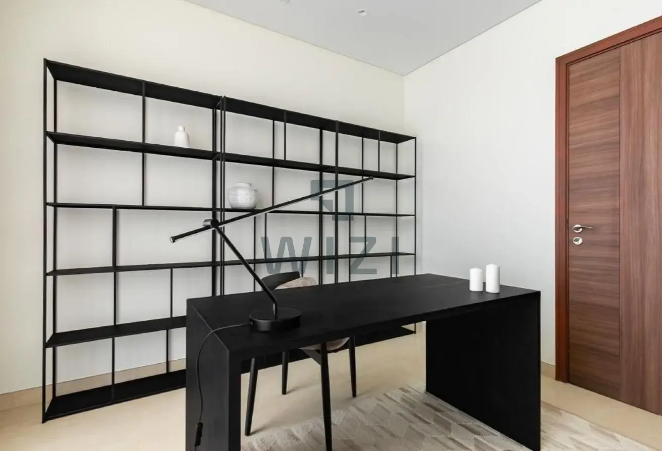 Spacious 2BR + Study Room | High Floor | Furnished