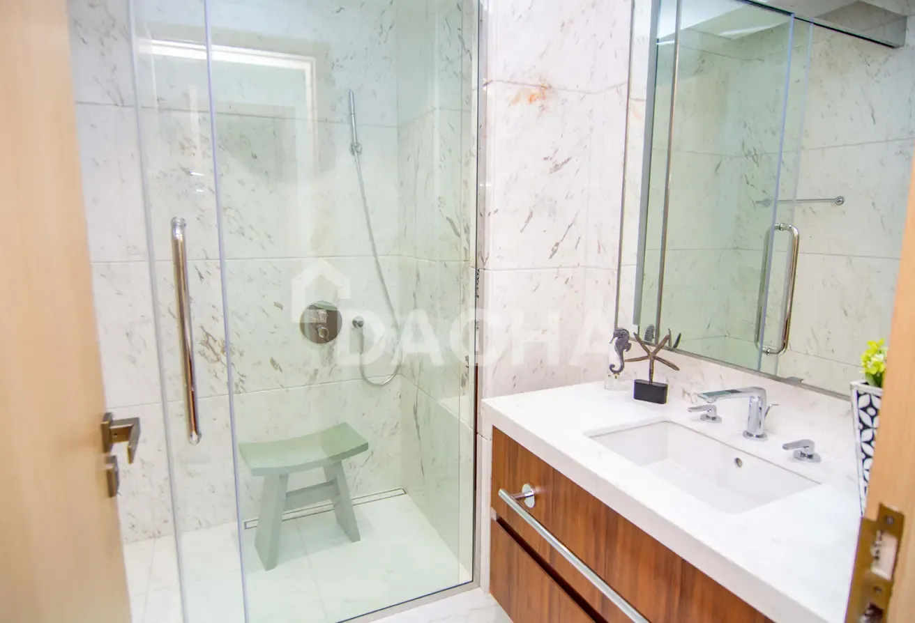 Luxuxy 2BR | Prime Location | Rented