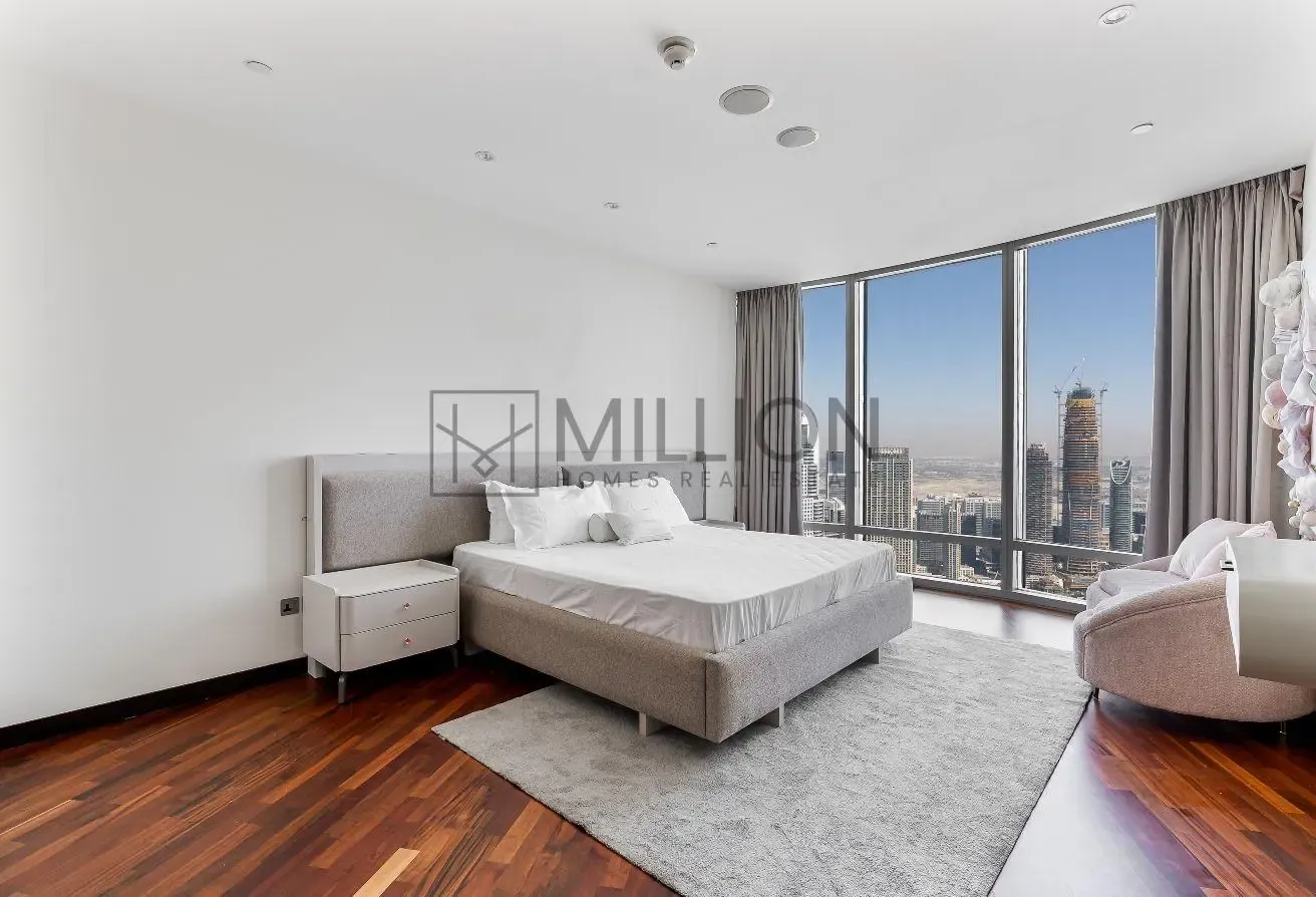 Luxury Living | Iconic Burj Khalifa | Large Layout