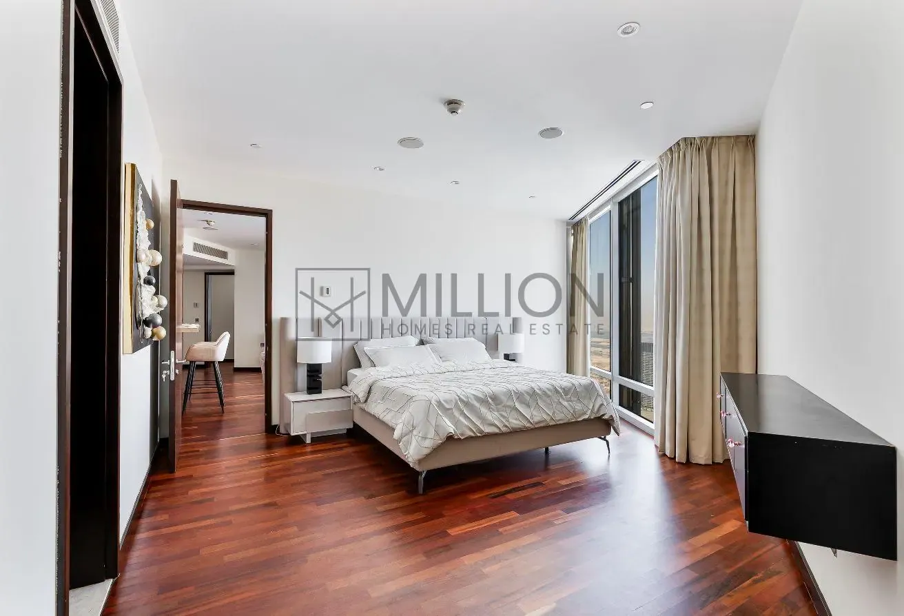 Luxury Living | Iconic Burj Khalifa | Large Layout