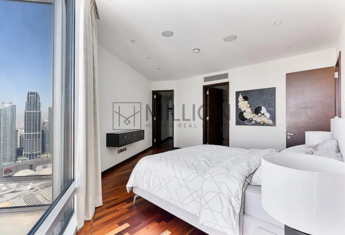 Luxury Living | Iconic Burj Khalifa | Large Layout