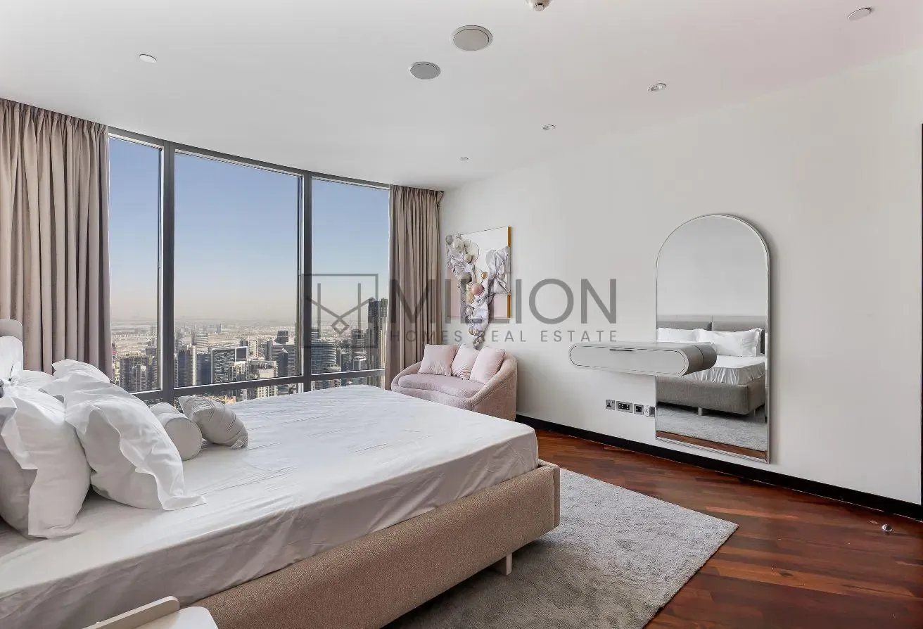 Luxury Living | Iconic Burj Khalifa | Large Layout