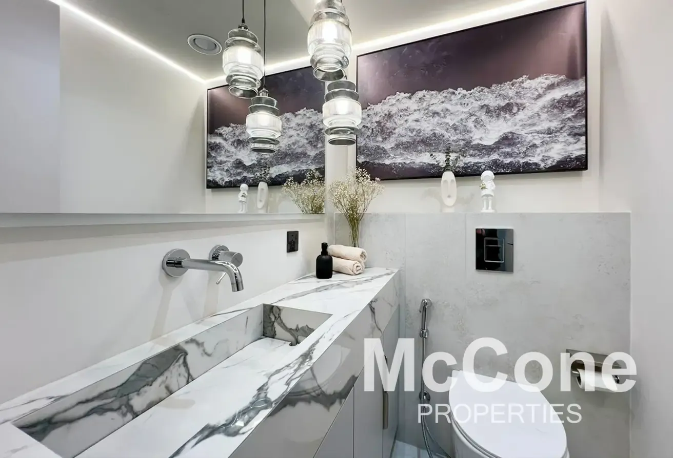 Prime Renovation | Boulevard View | High Floor