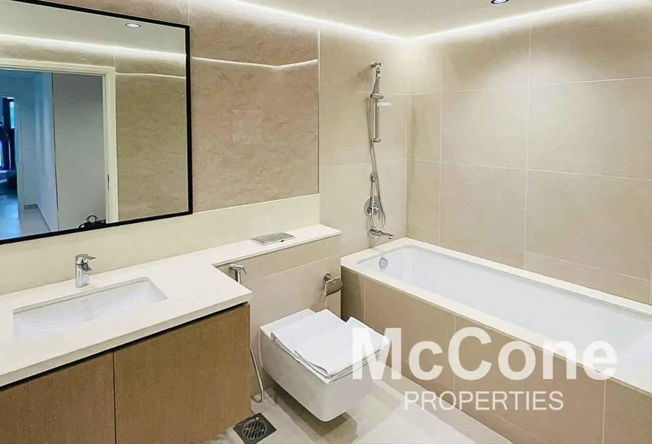 Corner | Upgraded | Boulevard & Fountain View
