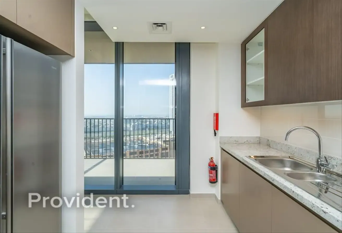 Vacant Now | 02 Layout | High Floor