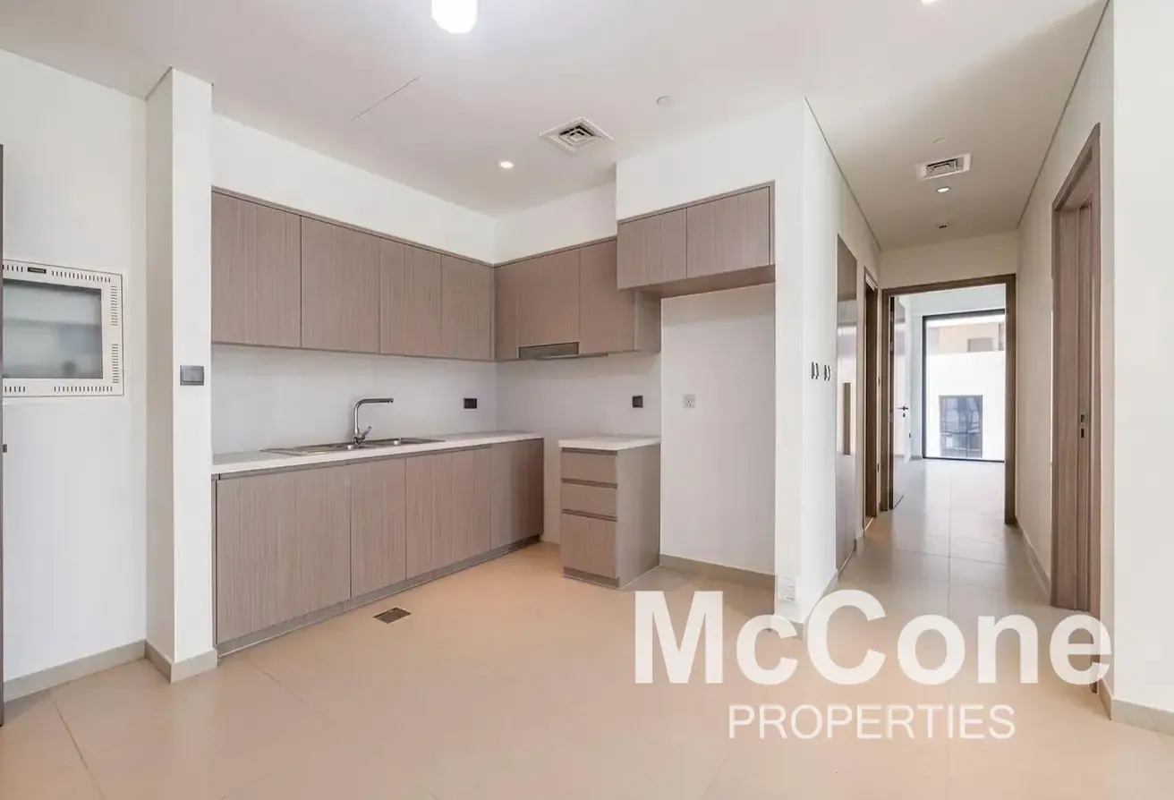 Fountain View | Brand New | Negotiable
