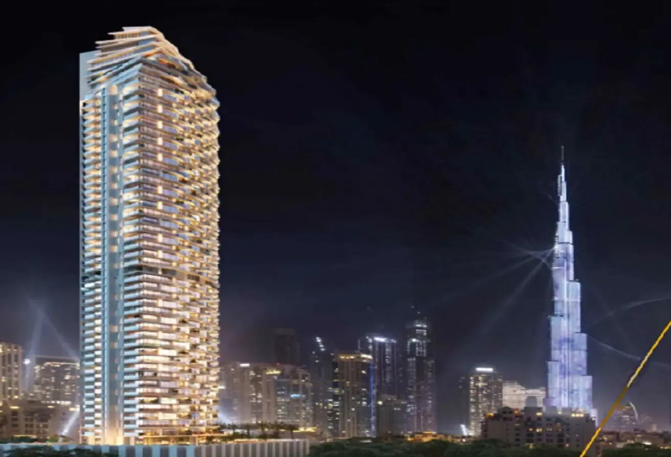 Stunning Skyline View | Spacious Elegant Living