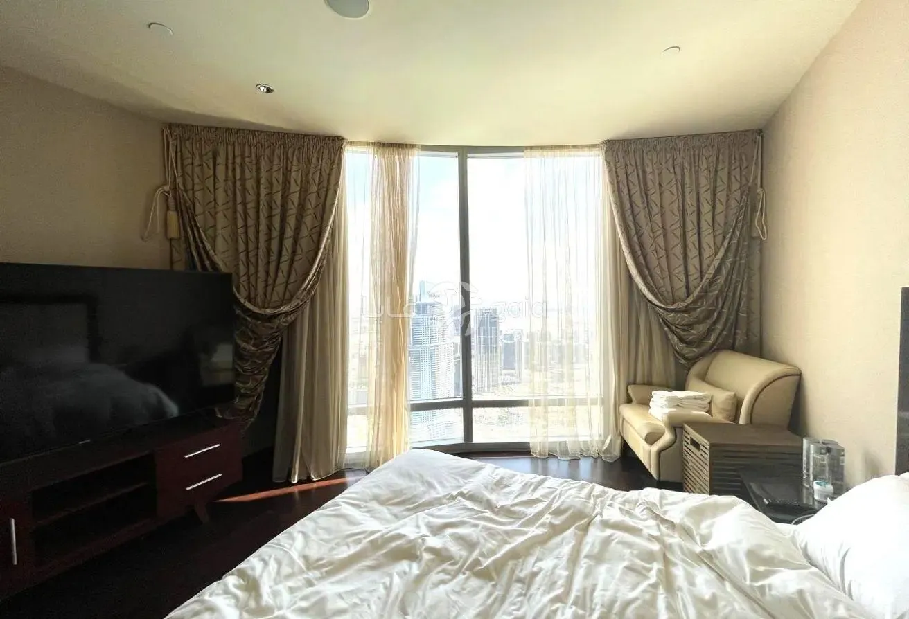 Sun-Filled 2BR | Fountain View | Fully Furnished
