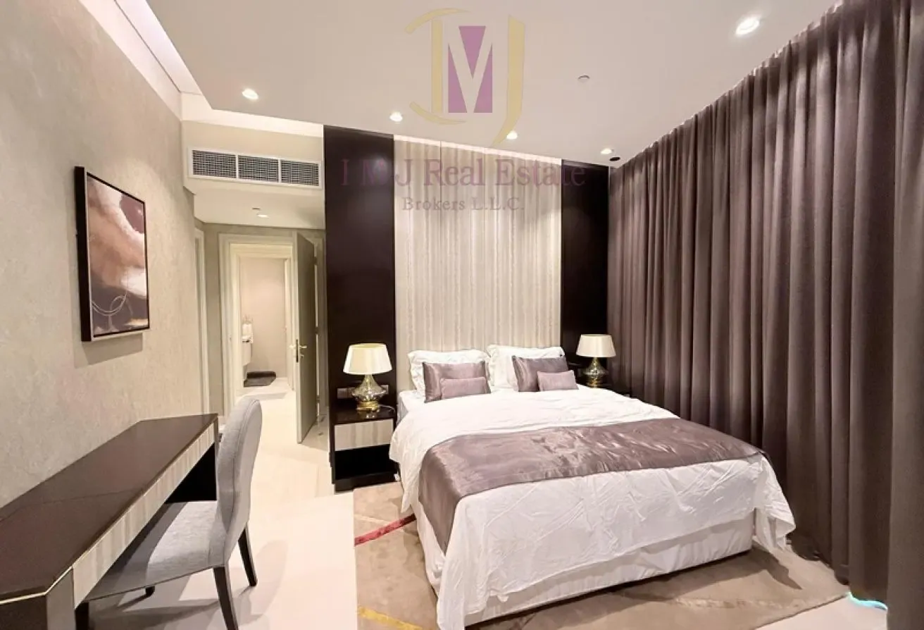 Fully Furnished | Huge Layout | Burj Khalifa View
