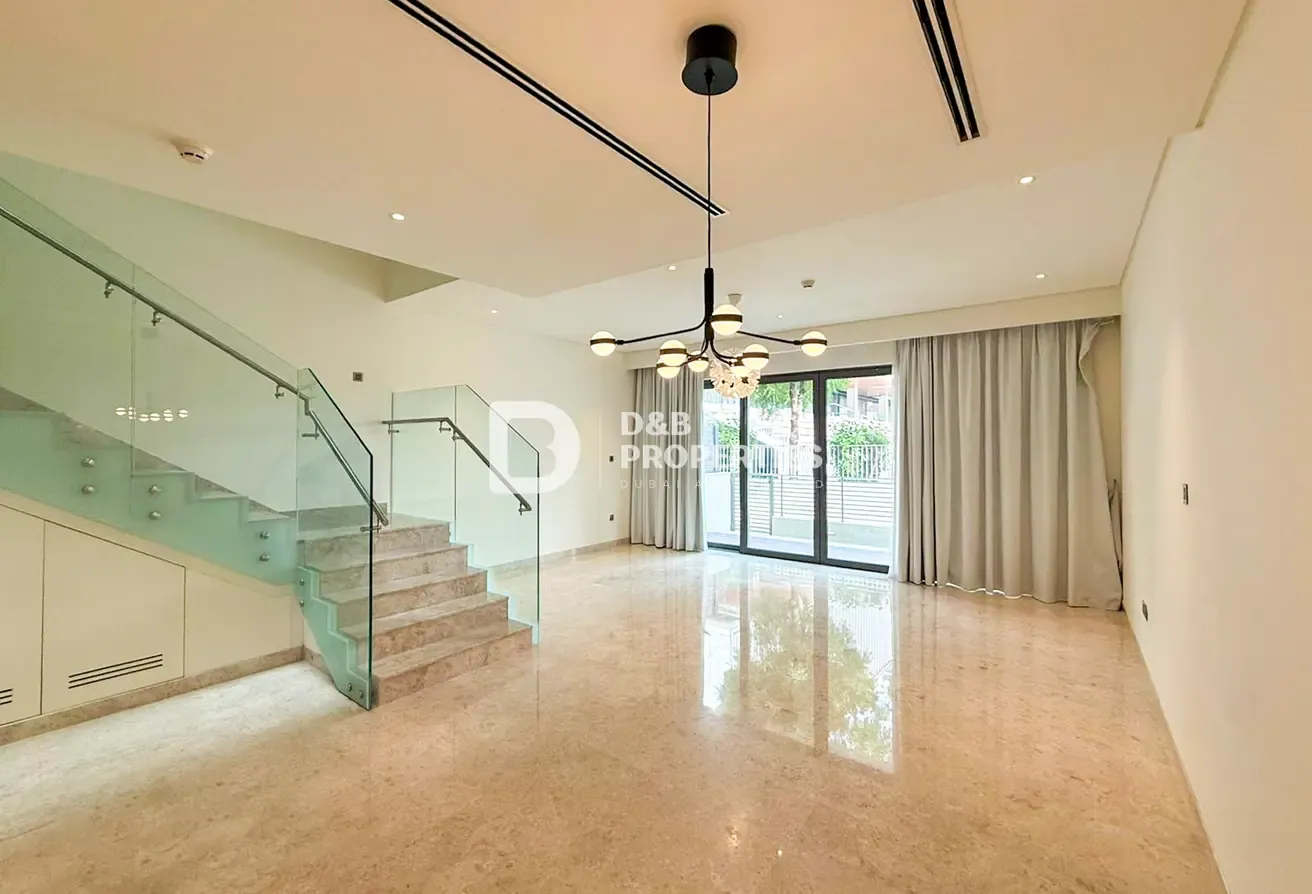 Best Price | Exclusive | Private Lift and Garden