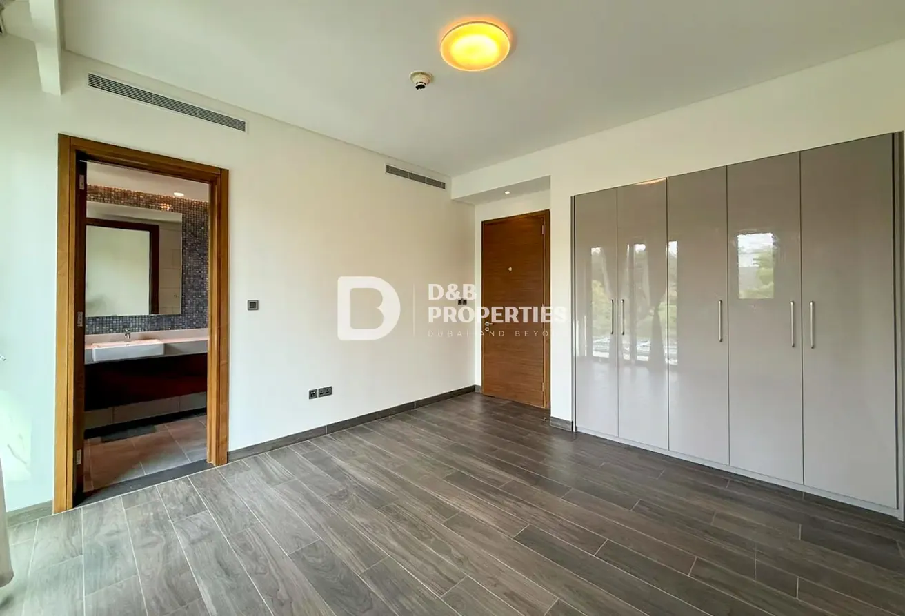 Best Price | Exclusive | Private Lift and Garden