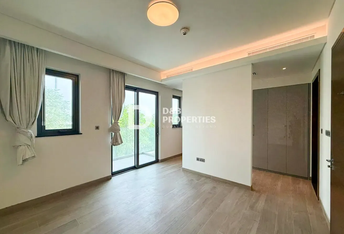 Best Price | Exclusive | Private Lift and Garden