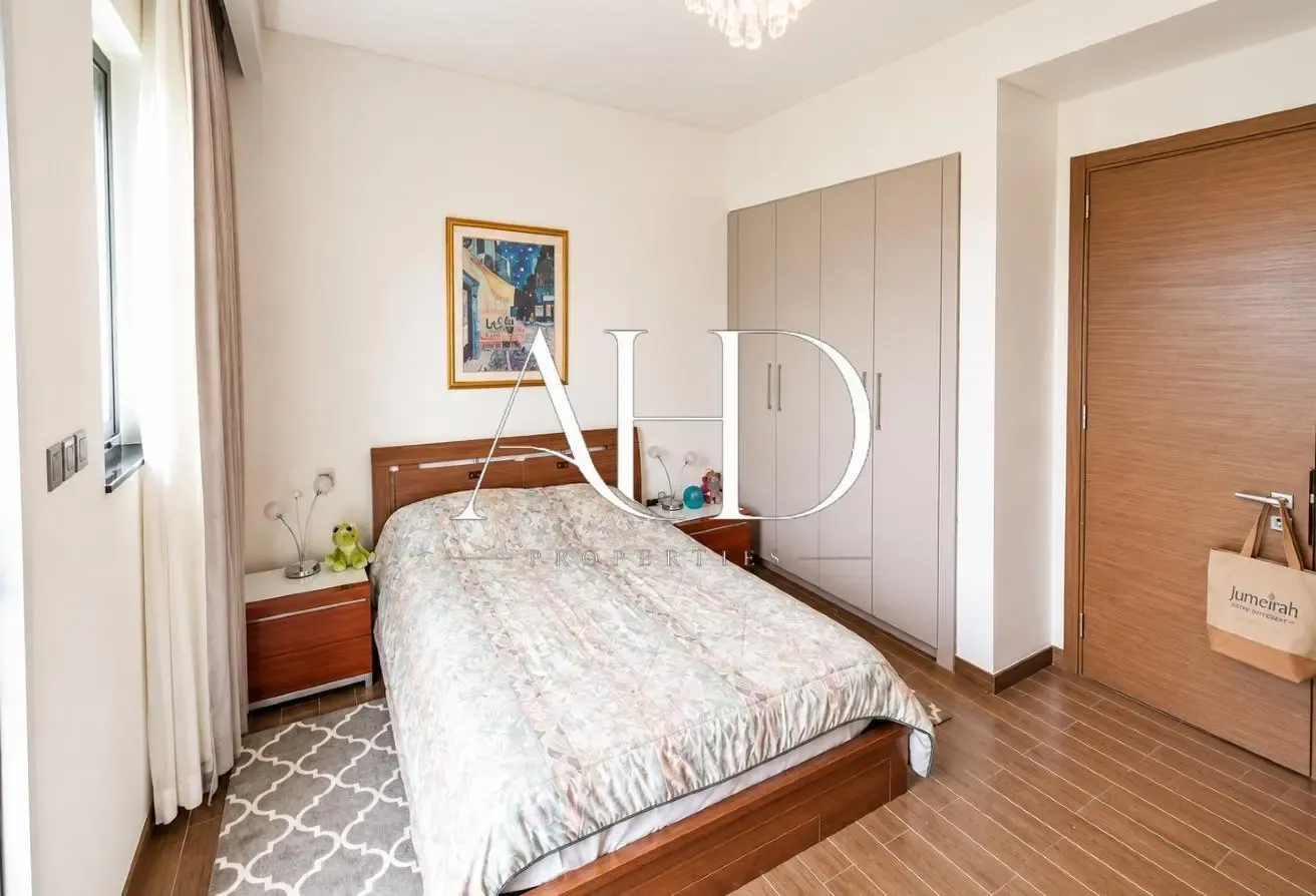 Upgraded l Fully Furnished l VOT