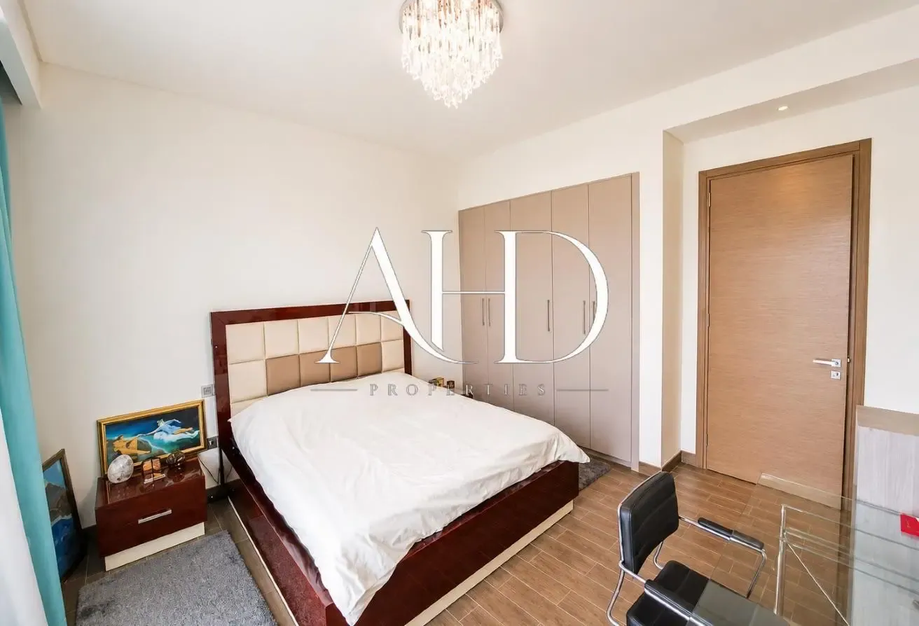 Upgraded l Fully Furnished l VOT
