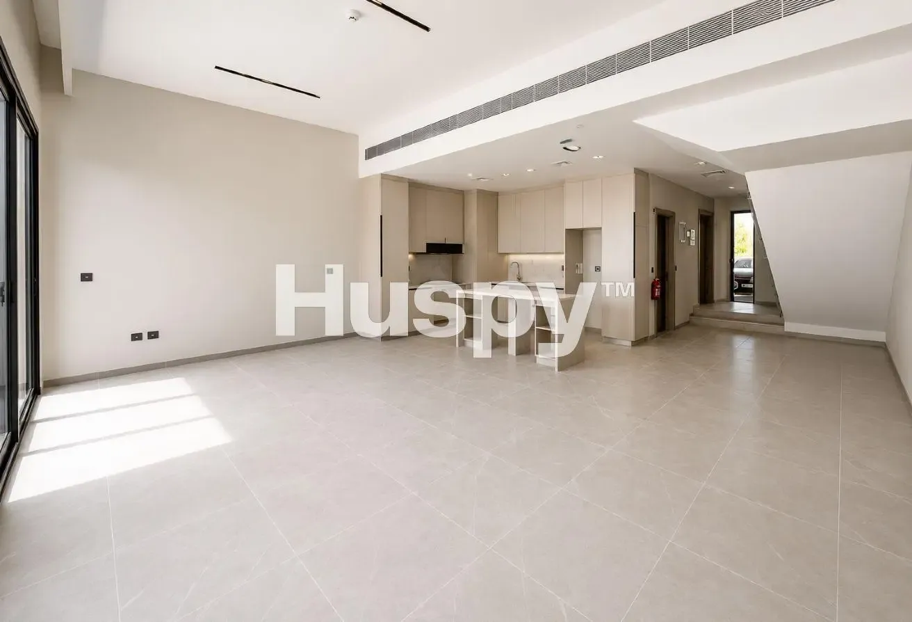 Large Layout | Furnished | Vacant