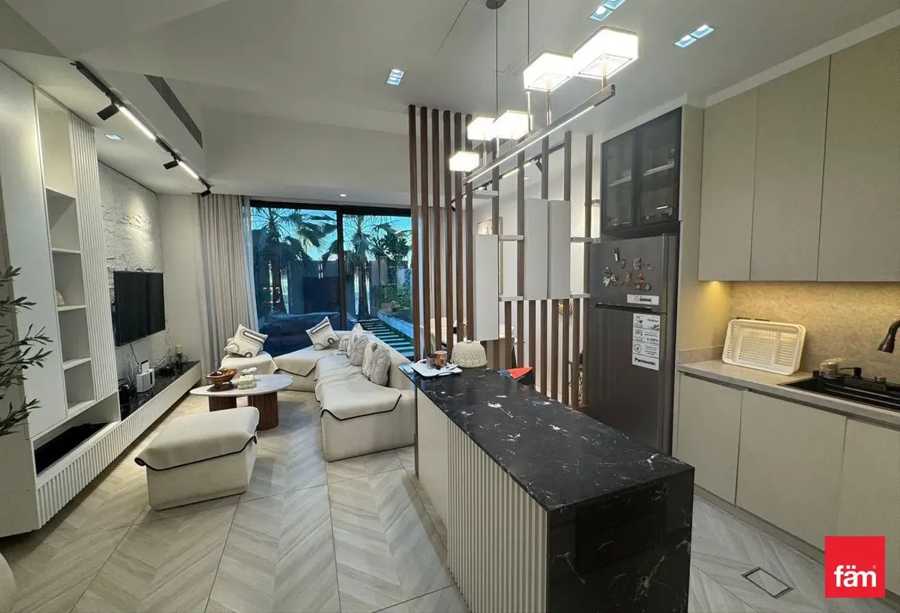 Single Row | Fully Upgraded | Fully Furnished