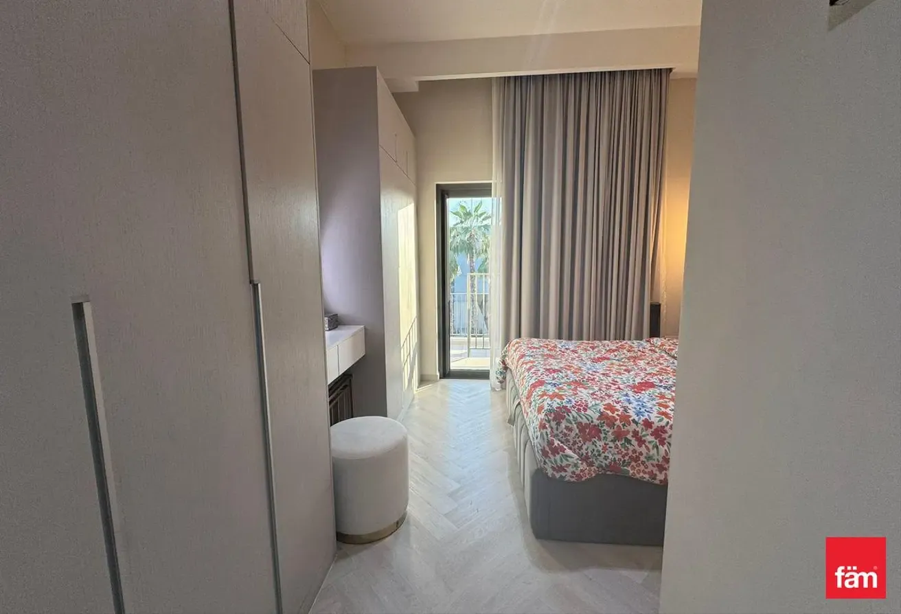 Single Row | Fully Upgraded | Fully Furnished