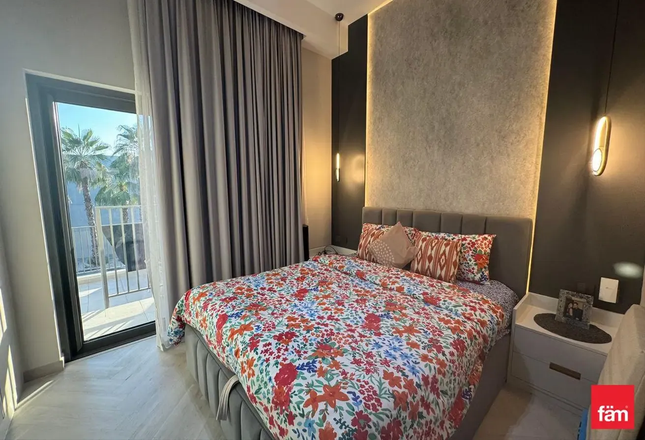 Single Row | Fully Upgraded | Fully Furnished