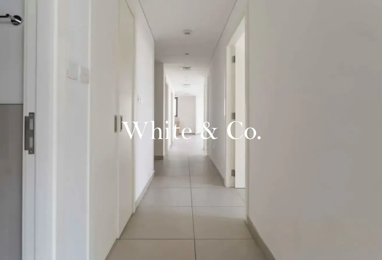 Unique Unit | Motivated | Ready to move In