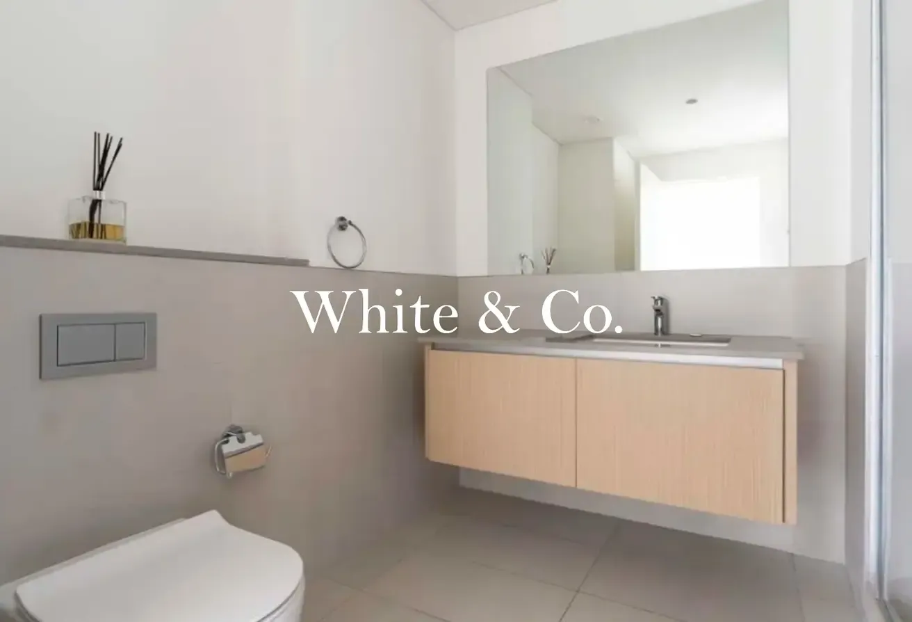 Unique Unit | Motivated | Ready to move In