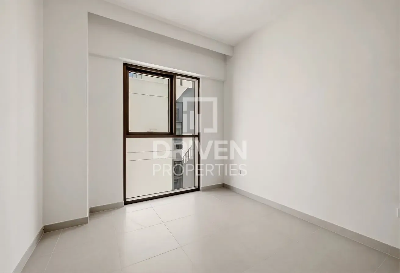 Genuine Resale | Best Price | Prime Location
