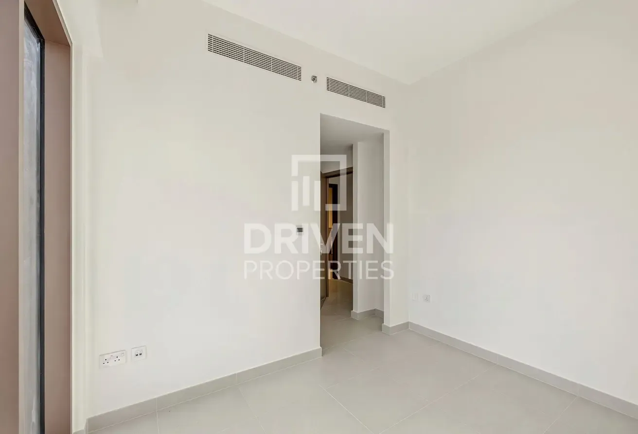 Genuine Resale | Best Price | Prime Location