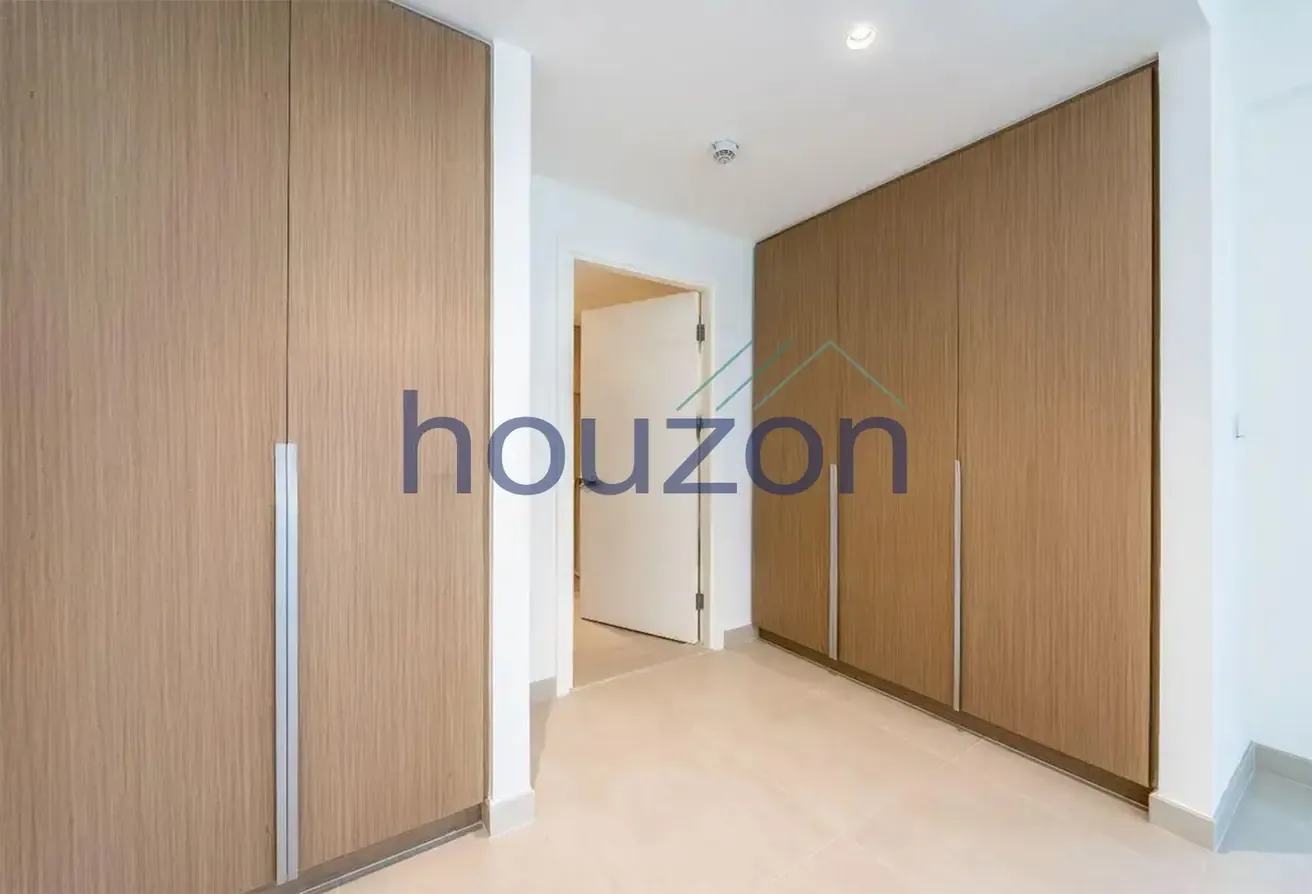 Spacious 3BR | Beach Access | High Floor
