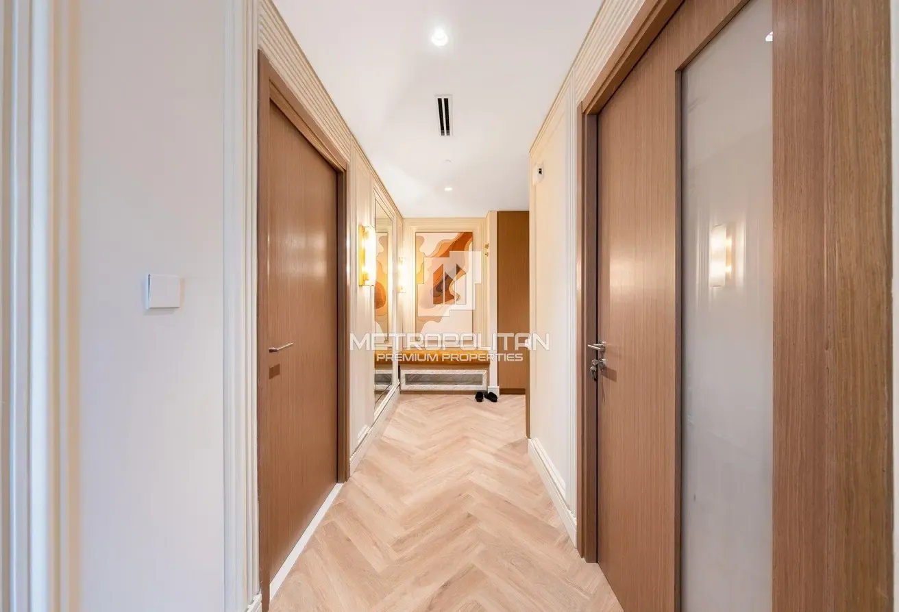Fully Upgraded and Furnished | Vacant Now
