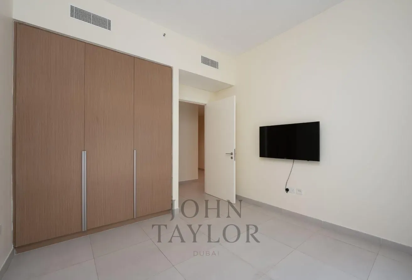 3-Bedroom Apartment FOR SALE in Surf at Creek