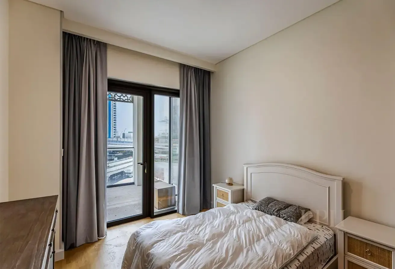 Vacant | Spacious Layout | Fully Furnished