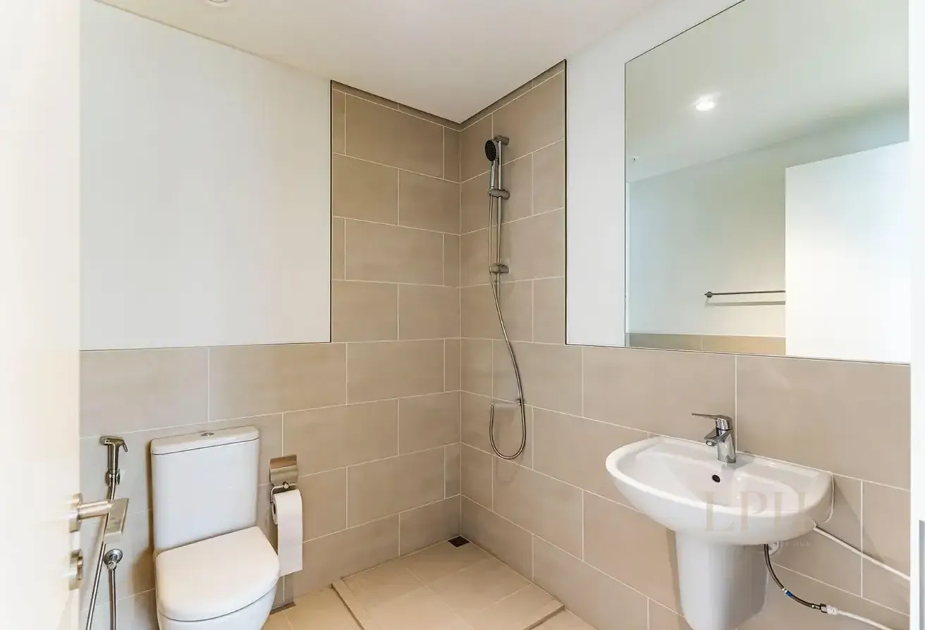 Vacant | Spacious Layout | Fully Furnished