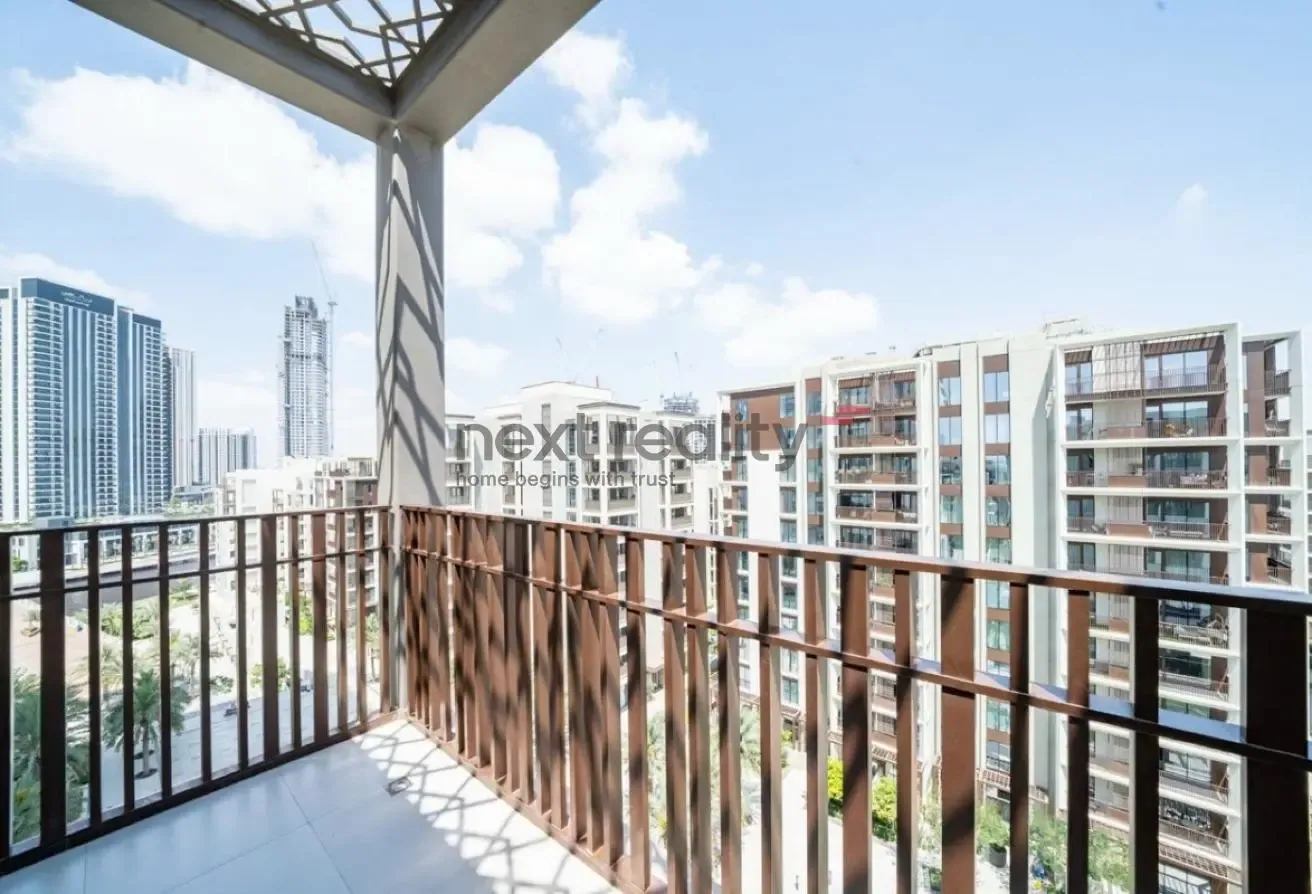 Elegant 3BR Apartment | Creek Beach Living