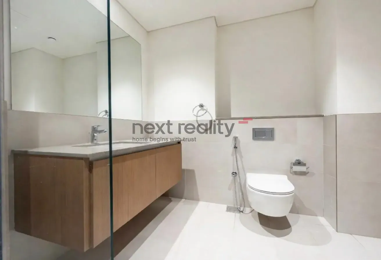 Elegant 3BR Apartment | Creek Beach Living