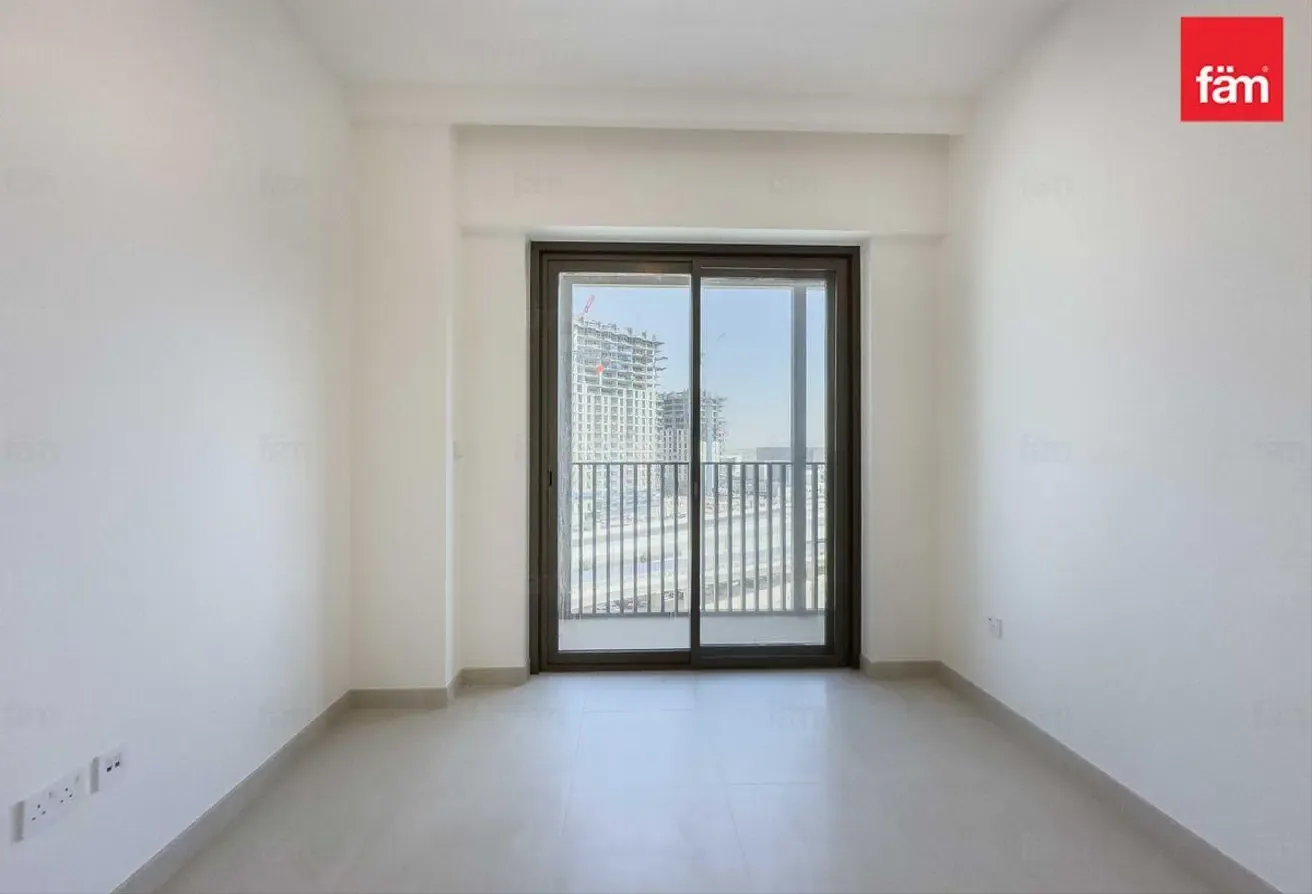 Elegant 3br | Wide Open Layout | Vacant