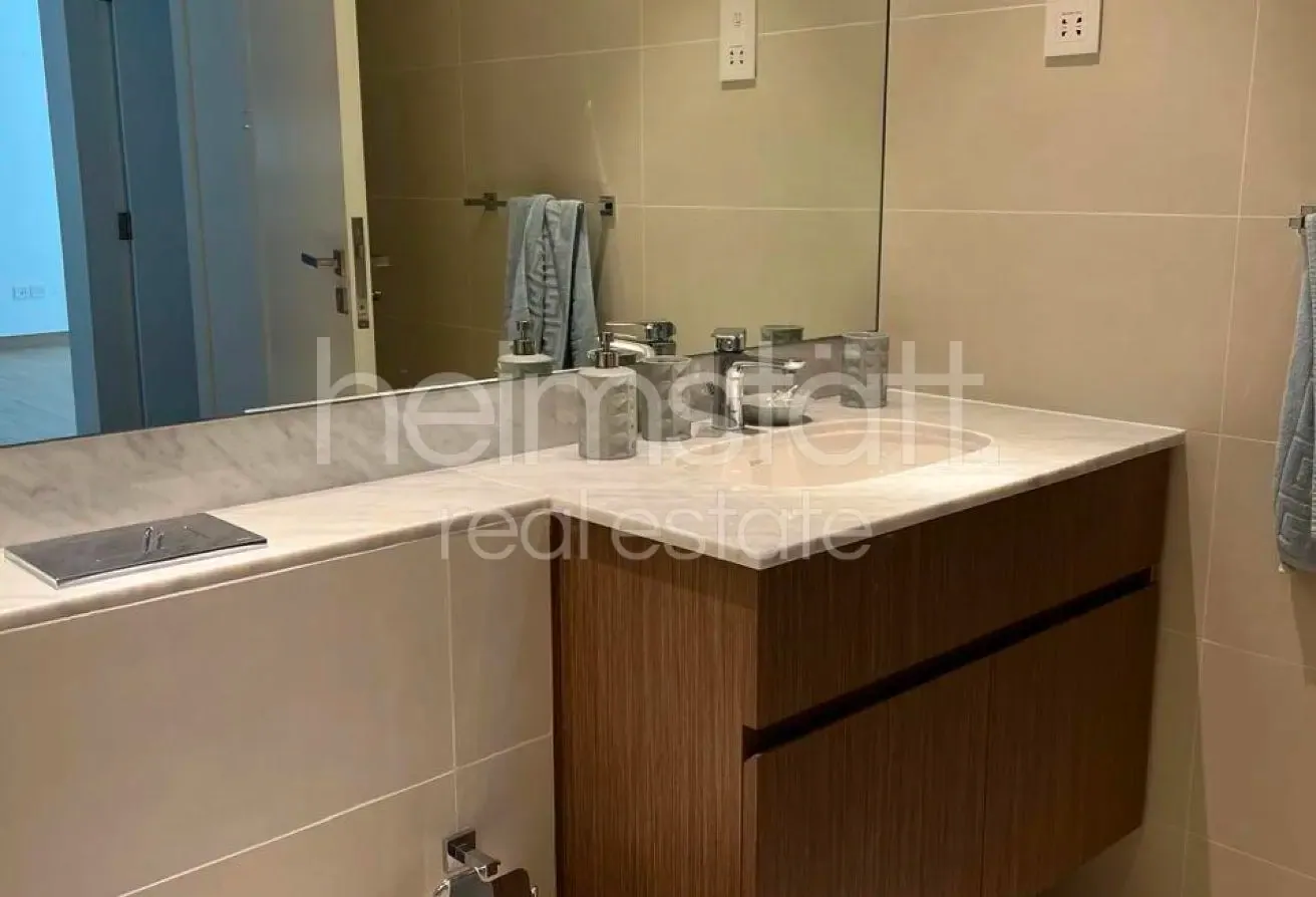 Courtyard View | Modern | Investor Deal | VOT