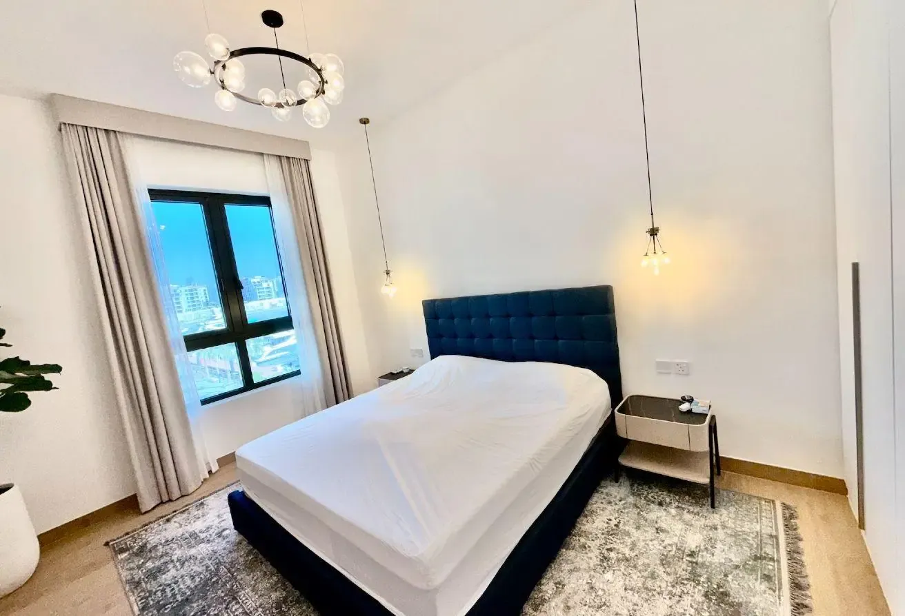 3-BEDROOM+ MAID| MARINA & BURJ KHALIFA VIEW