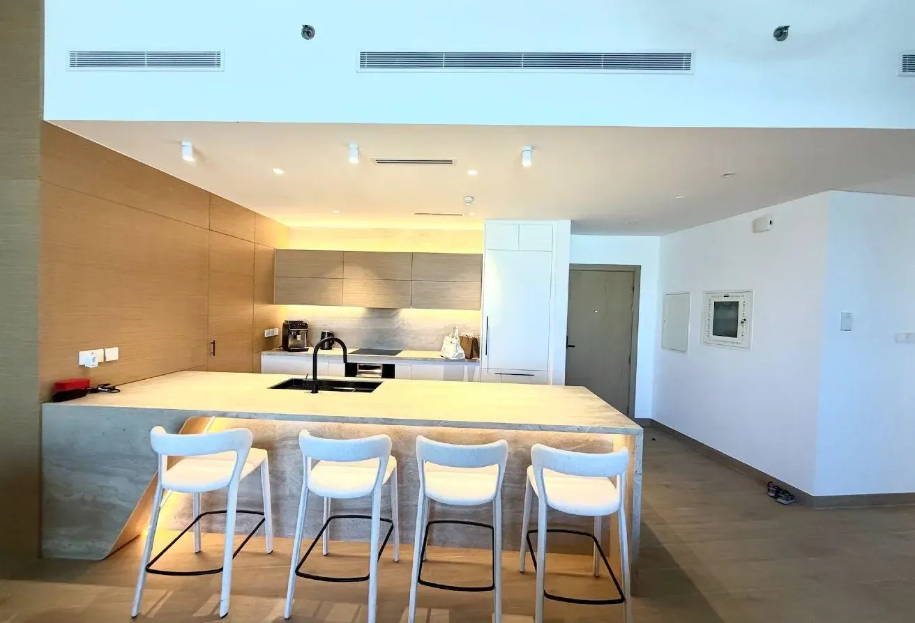 3-BEDROOM+ MAID| MARINA & BURJ KHALIFA VIEW