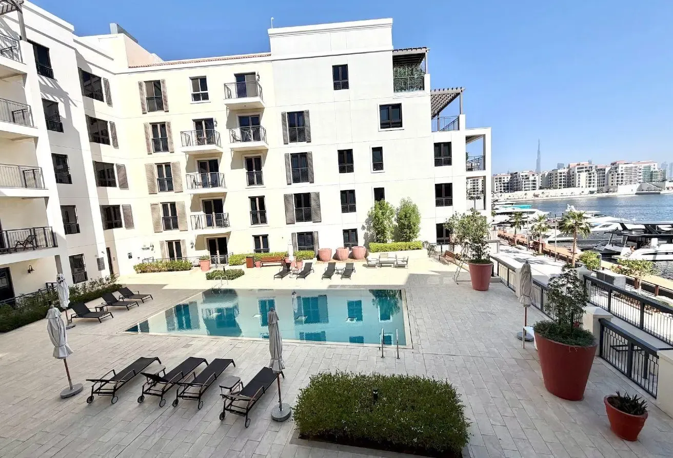 3-BEDROOM+ MAID| MARINA & BURJ KHALIFA VIEW