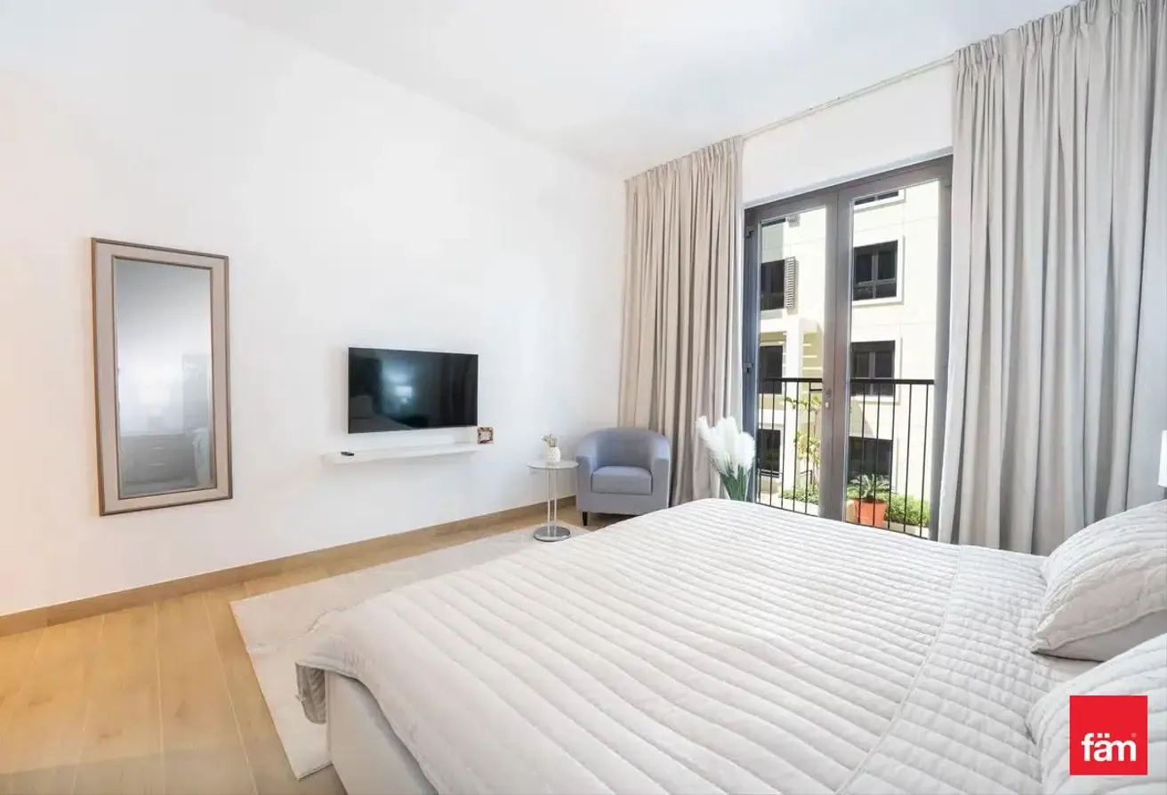 Fully Furnished | Stunning Apartment | Well Priced