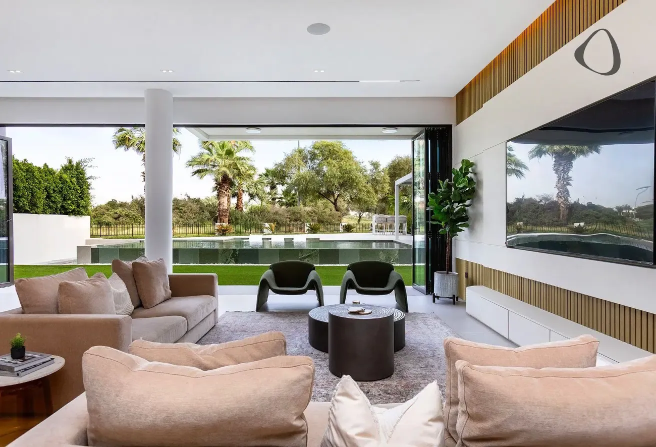 5 Bed | Custom VD1 | Huge Plot