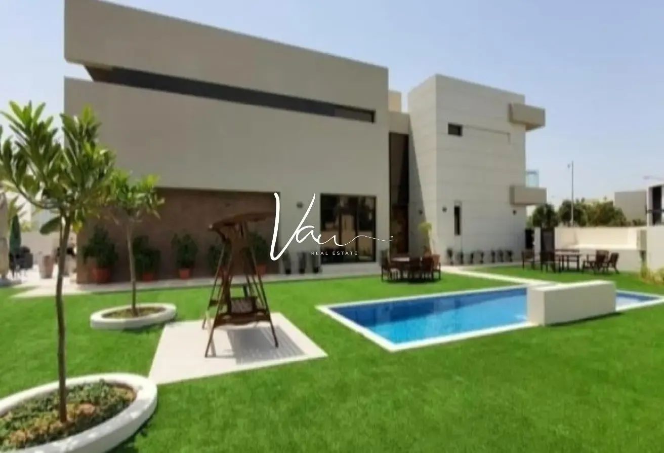 Exclusive I Golf Views I Huge Plot I VD1