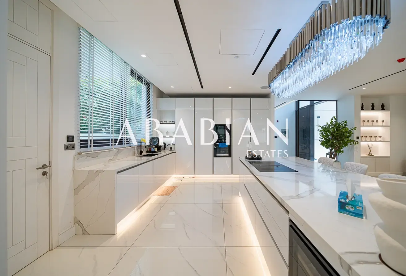 VD1 | Fully Upgraded | Vacant | Pool | Golf View