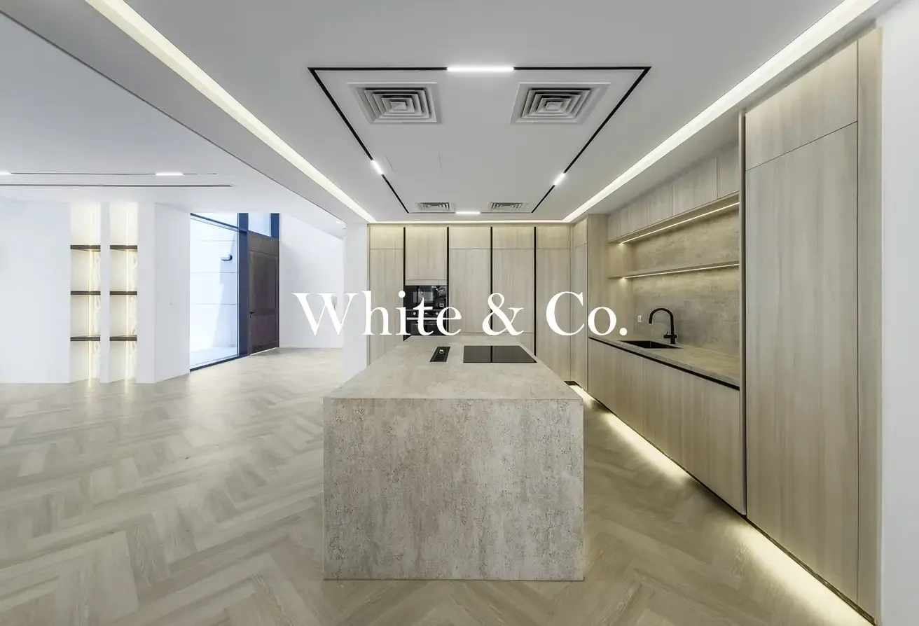 VD1 | Exclusive | 6 Bedroom | Golf Backing