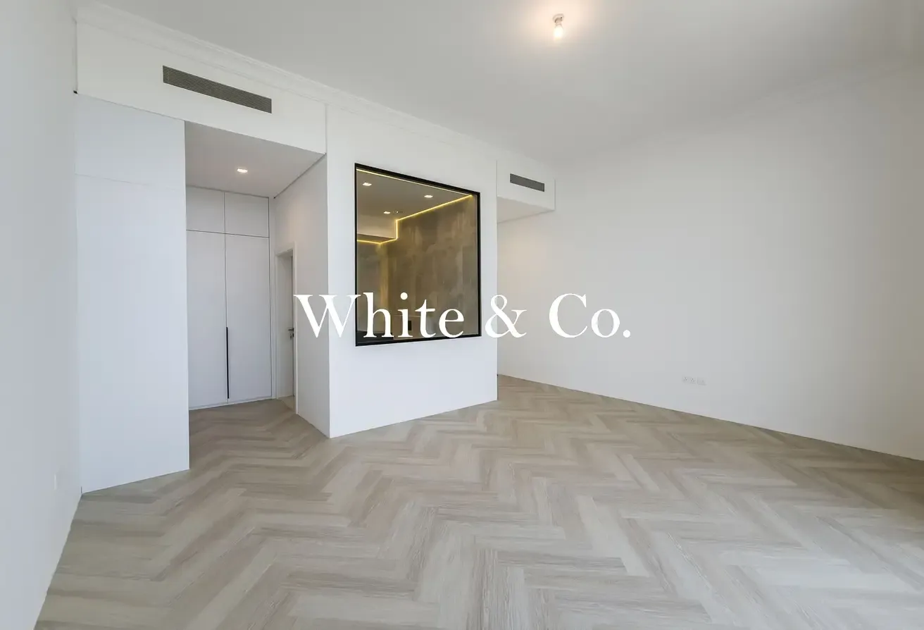 VD1 | Exclusive | 6 Bedroom | Golf Backing