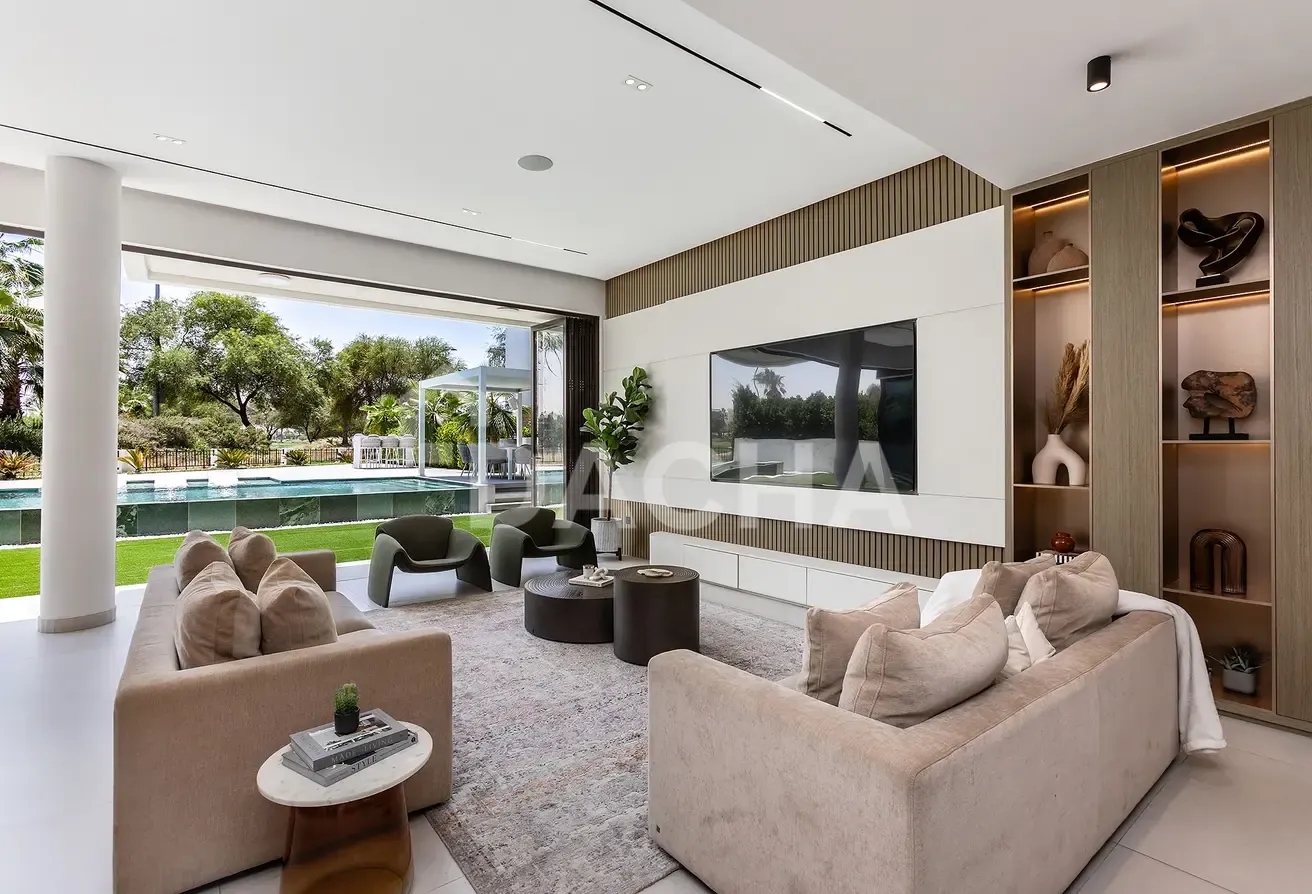 TURN-KEY | GOLF VILLA | LARGE PLOT