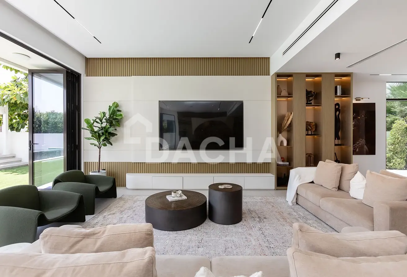TURN-KEY | GOLF VILLA | LARGE PLOT