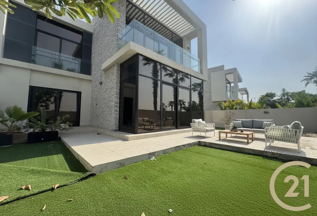 5 Bedroom | Maids | Vacant | Single Row