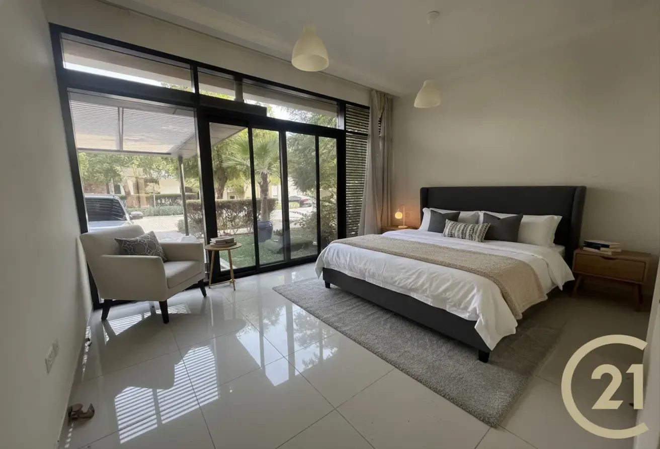 5 Bedroom | Maids | Vacant | Single Row