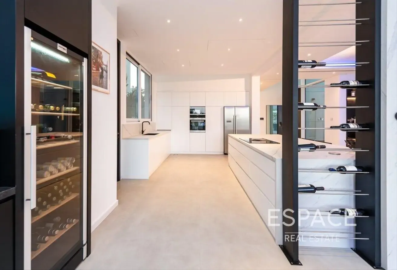 Turn Key | Best View | Smart Home