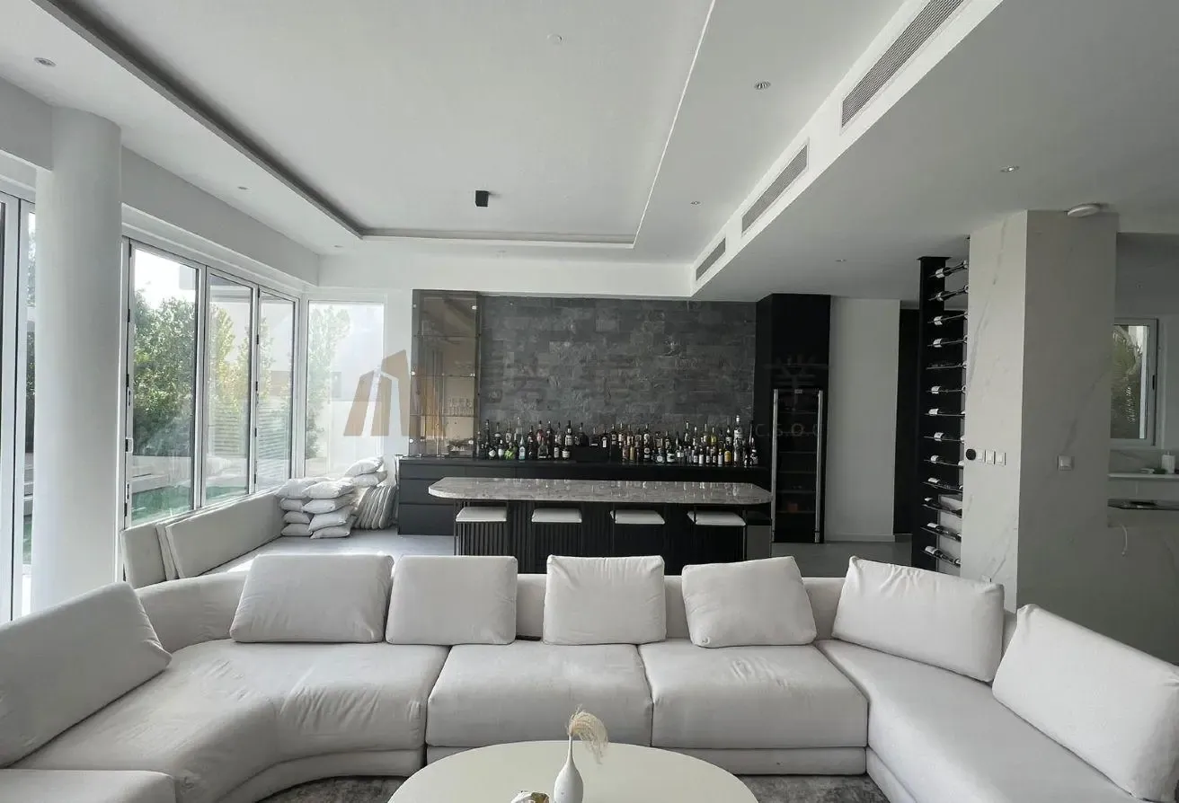 Upgraded | Fully Furnished | Golf View | Vacant
